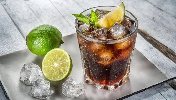 Qual a diferença entre alimentos diet e light?